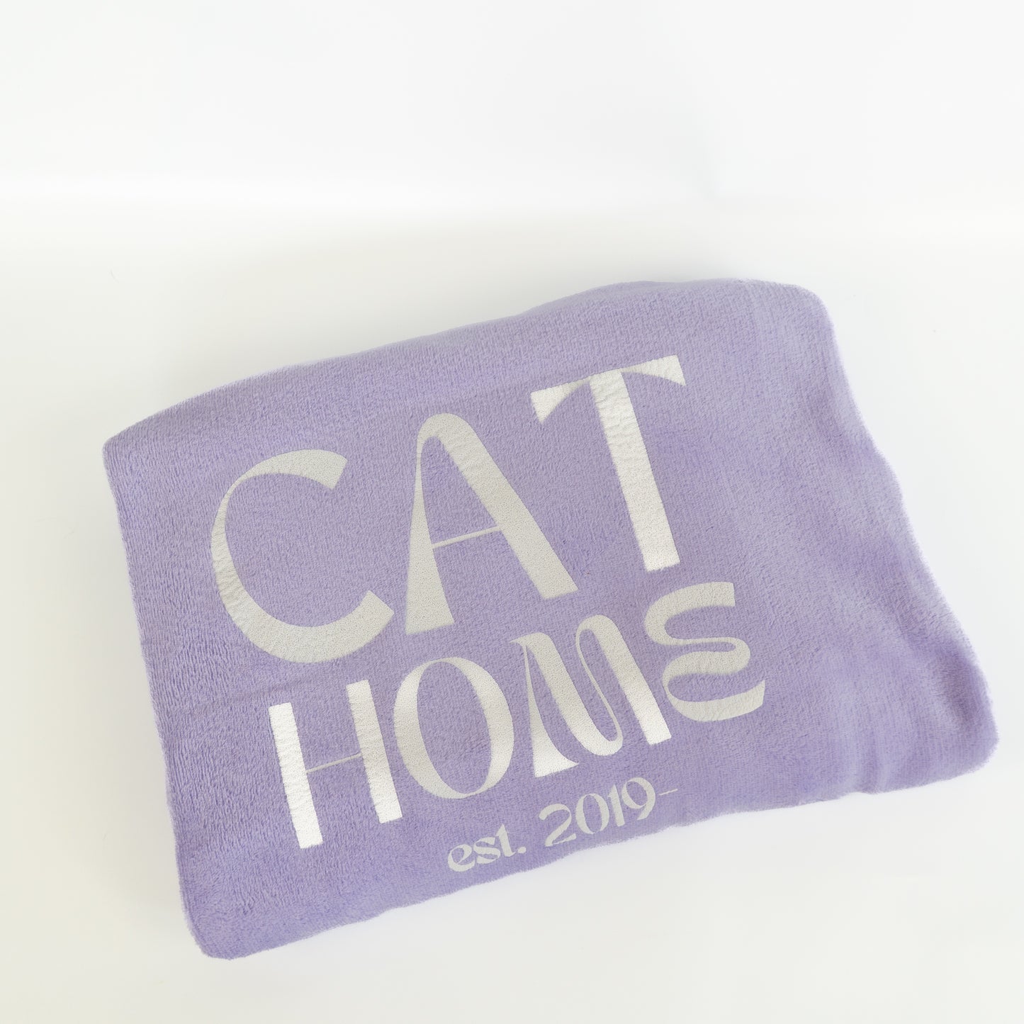 Kuscheldecke lila CAT HOME | personalisierbar