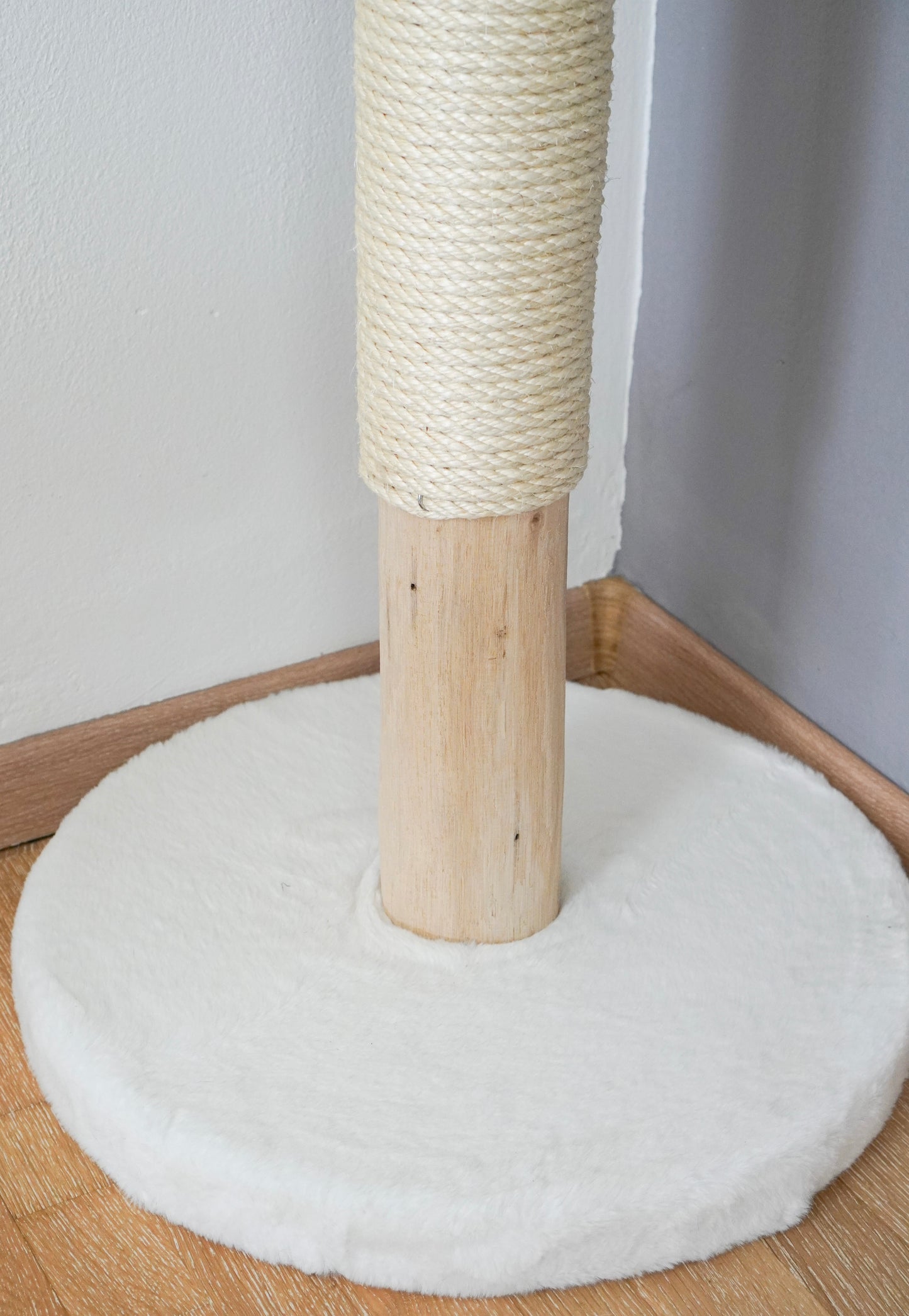Naturkratzsäule | weiß - rund