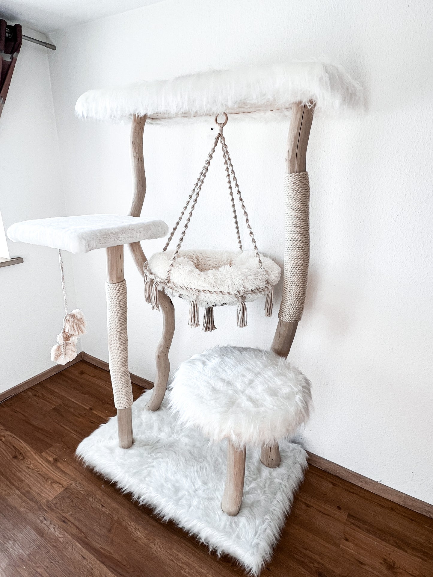 Naturkratzbaum „Coco & Chanel“