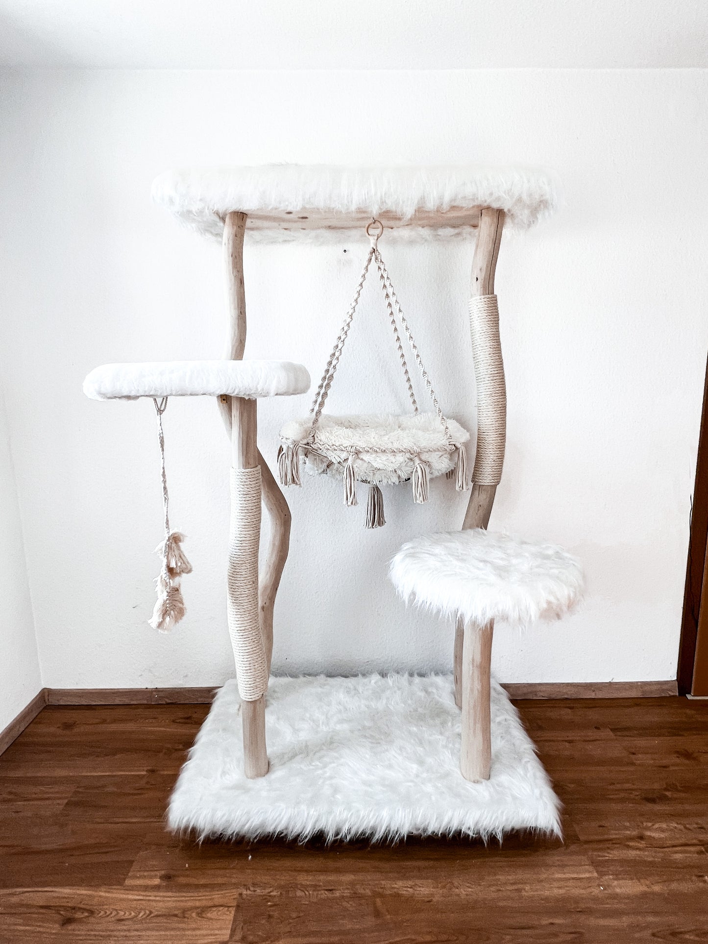 Naturkratzbaum „Coco & Chanel“
